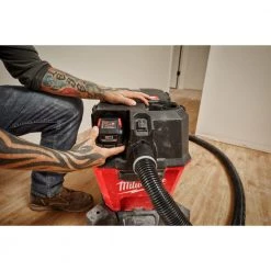 POWER TOOLS Milwaukee 0910-20 - M18 FUEL™ 6 Gallon Wet/Dry Vacuum