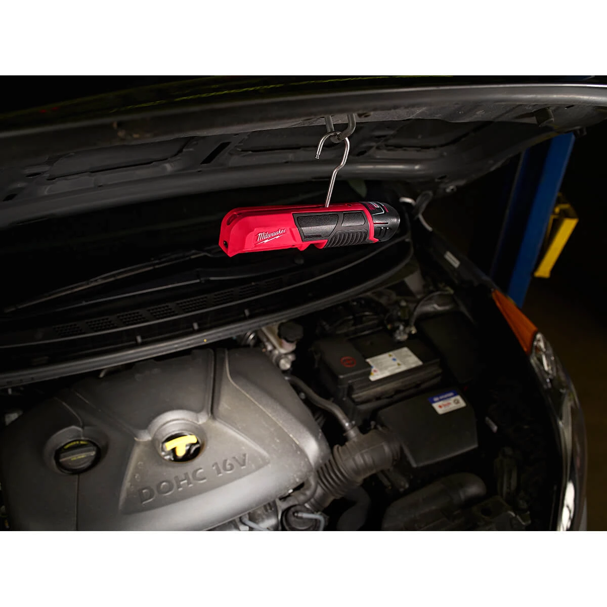 Milwaukee 2351-20- M12™ Stick Light LIGHTING 8 Milwaukee 2351-20- M12™ Stick Light LIGHTING