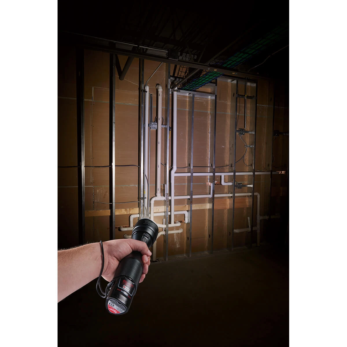 LIGHTING Milwaukee 2355-20 - M12 LED Metal Flashlight 12 LIGHTING Milwaukee 2355-20 - M12 LED Metal Flashlight