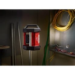 Milwaukee 2361-20 - M18 LED Flood Light-Tool Only 22 Milwaukee 2361-20 - M18 LED Flood Light-Tool Only