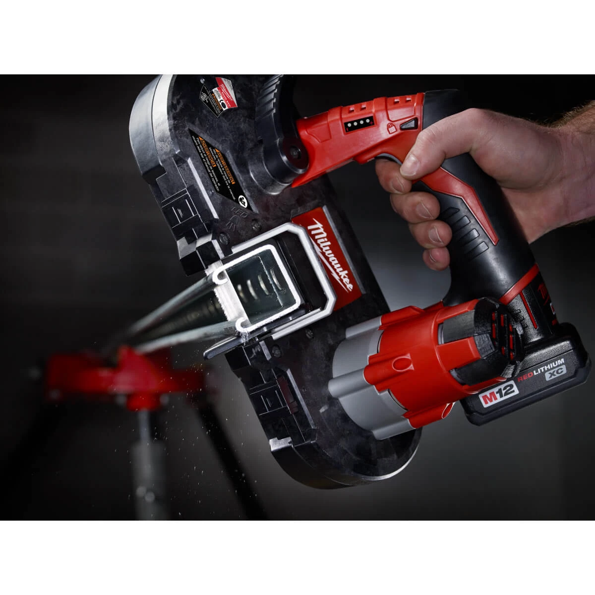 POWER TOOLS Milwaukee 2429-21XC - M12 ™ Cordless Sub-Compact Band Saw Kit 9 POWER TOOLS Milwaukee 2429-21XC - M12 ™ Cordless Sub-Compact Band Saw Kit