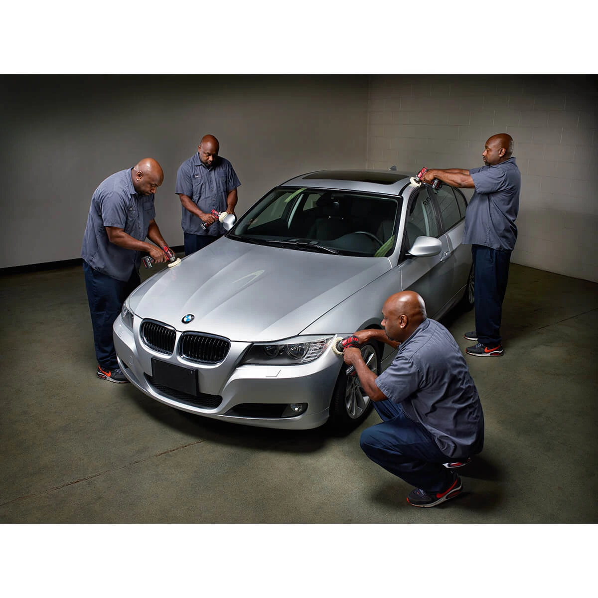 SALE Milwaukee 2438-22X - M12™ Variable Speed Polisher/Sander Kit 4 SALE Milwaukee 2438-22X - M12™ Variable Speed Polisher/Sander Kit