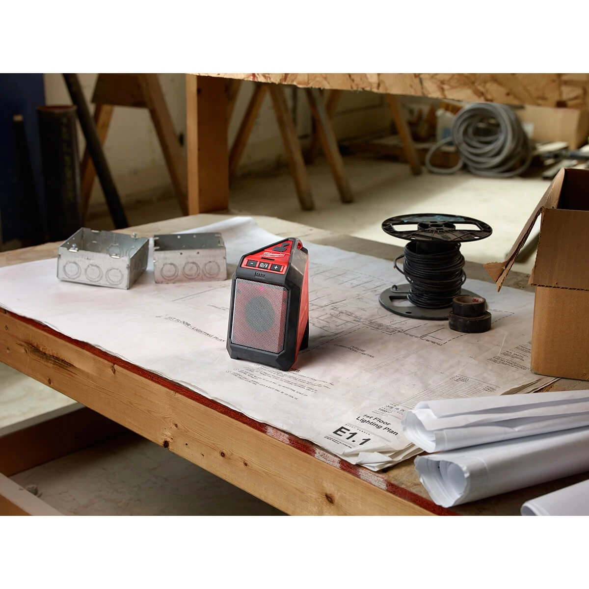 Milwaukee 2592-20 M12 Jobsite Bluetooth Speaker SALE 13 Milwaukee 2592-20 M12 Jobsite Bluetooth Speaker SALE