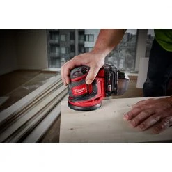 MILWAUKEE 2648-20 - M18 RANDOM ORBIT SANDER - BARE TOOL