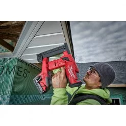 SALE Milwaukee 2749-21CT - M18 Fuel 18Ga Narrow Crown Stapler - 2.0Ah Kit 23 SALE Milwaukee 2749-21CT - M18 Fuel 18Ga Narrow Crown Stapler - 2.0Ah Kit