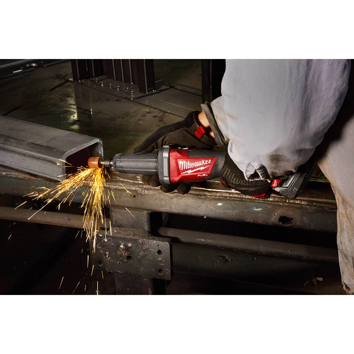 SALE Milwaukee 2784-22 - M18 FUEL™ 1/4" Die Grinder (Tool Only) 6 SALE Milwaukee 2784-22 - M18 FUEL™ 1/4" Die Grinder (Tool Only)