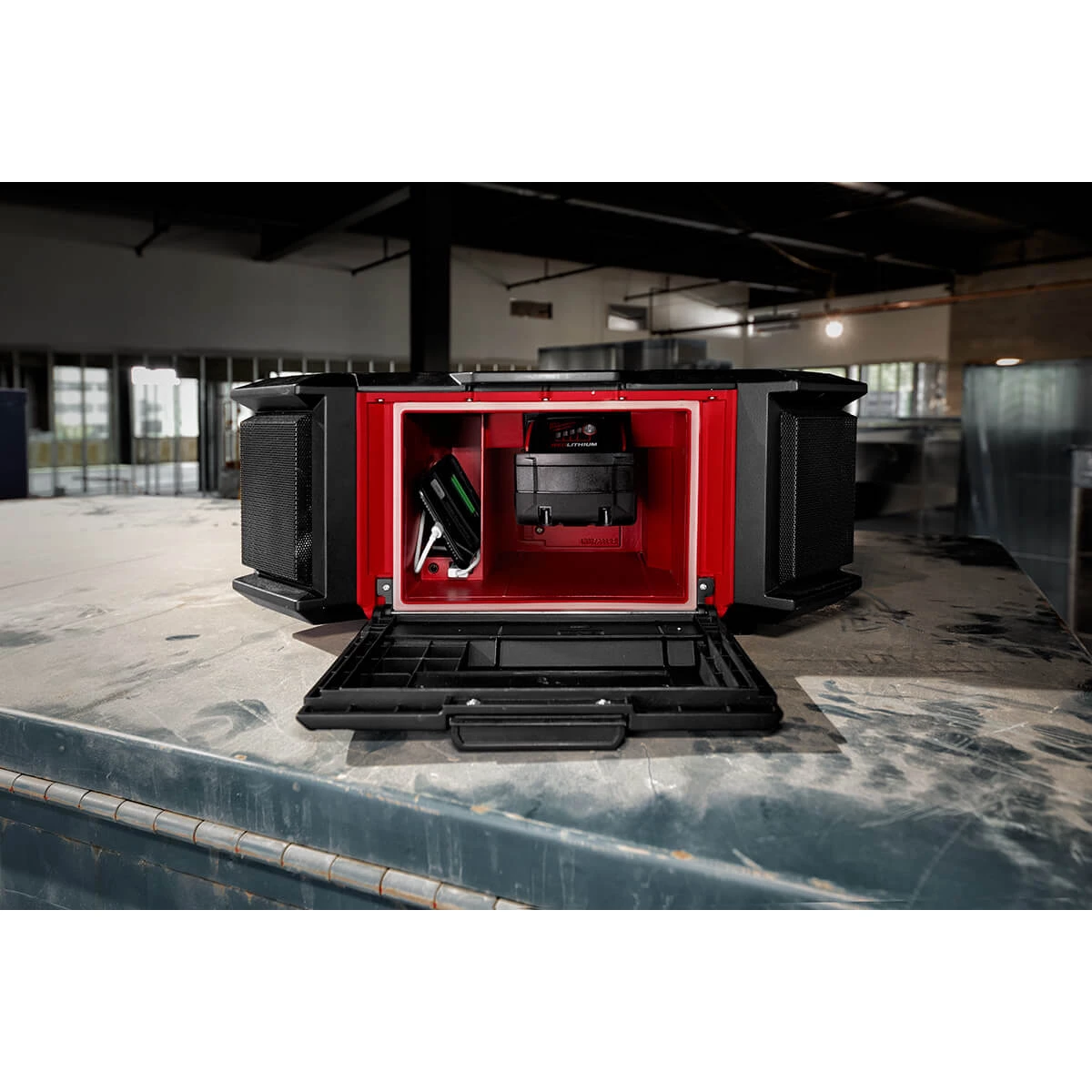 SALE Milwaukee 2950-20 - M18™ PACKOUT™ Radio + Charger 26 SALE Milwaukee 2950-20 - M18™ PACKOUT™ Radio + Charger