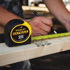 HAND TOOLS Stanley 33-725 25-Feet FatMax Tape Measure