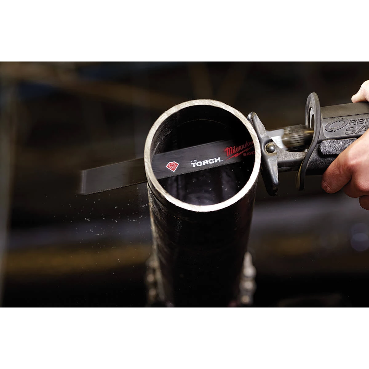 CUTTING ACCESSORIES Milwaukee 48-00-1450 - 6'' Diamond Grit Sawzall Blade 6 CUTTING ACCESSORIES Milwaukee 48-00-1450 - 6'' Diamond Grit Sawzall Blade