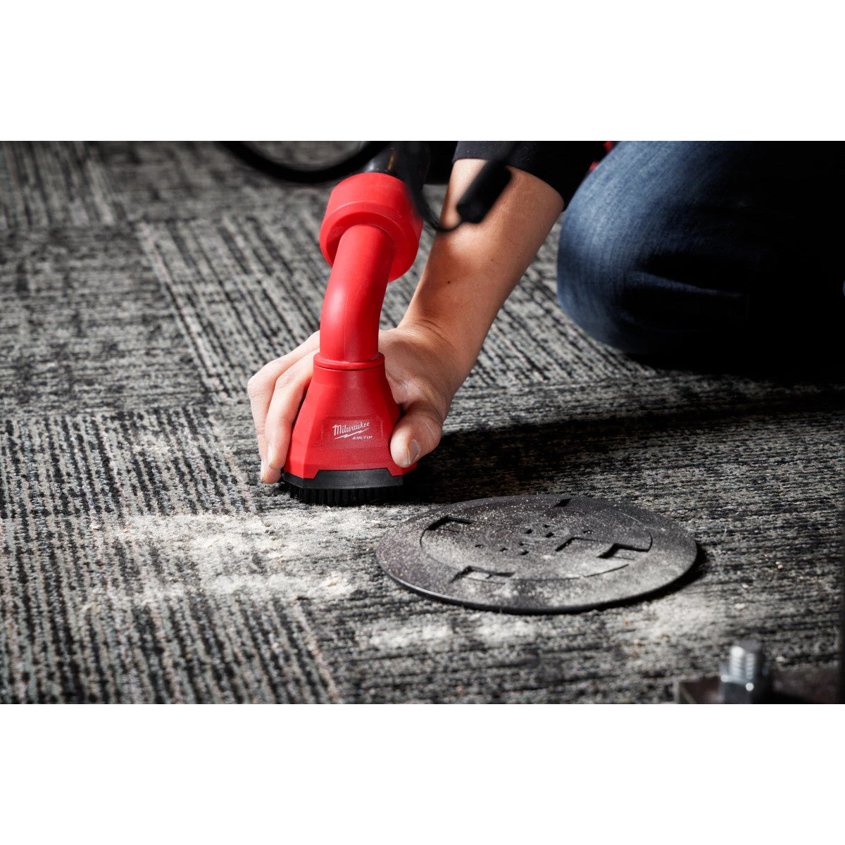 SALE Milwaukee 49-90-2020 - AIR-TIP™ Swiveling Palm Brush 13 SALE Milwaukee 49-90-2020 - AIR-TIP™ Swiveling Palm Brush