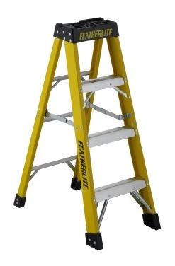 SALE FEATHERLITE 6904 4' EXTRA-HEAVY DUTY FIBERGLASS STEPLADDER