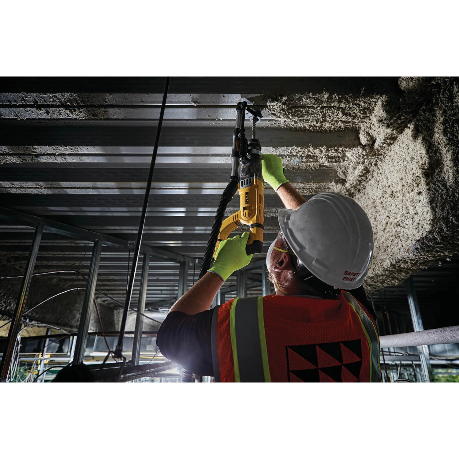 DEWALT D25263K D-Handle SDS Rotary Hammer With Shocks, 1-1/8" POWER TOOLS 8 DEWALT D25263K D-Handle SDS Rotary Hammer With Shocks, 1-1/8" POWER TOOLS