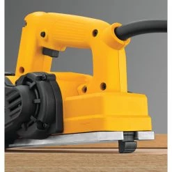 DeWALT D26676 - 5.5amp Portable Hand Planer