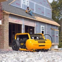 DEWALT D55146 - 1.6 HP CONTINUOUS, 225 PSI, 4.5 GALLON COMPRESSOR 31 DEWALT D55146 - 1.6 HP CONTINUOUS, 225 PSI, 4.5 GALLON COMPRESSOR