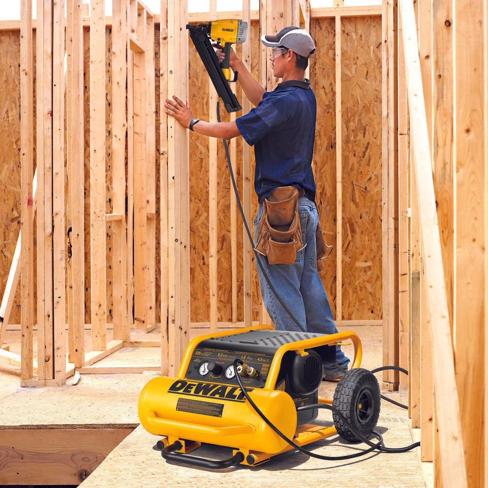 DEWALT D55146 - 1.6 HP CONTINUOUS, 225 PSI, 4.5 GALLON COMPRESSOR 15 DEWALT D55146 - 1.6 HP CONTINUOUS, 225 PSI, 4.5 GALLON COMPRESSOR
