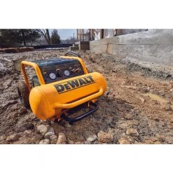 DEWALT D55146 - 1.6 HP CONTINUOUS, 225 PSI, 4.5 GALLON COMPRESSOR 36 DEWALT D55146 - 1.6 HP CONTINUOUS, 225 PSI, 4.5 GALLON COMPRESSOR