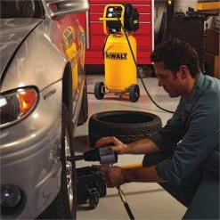 Dewalt D55168 - 1.6 HP Continuous, 200 PSI, 15 Gallon Workshop Com SALE