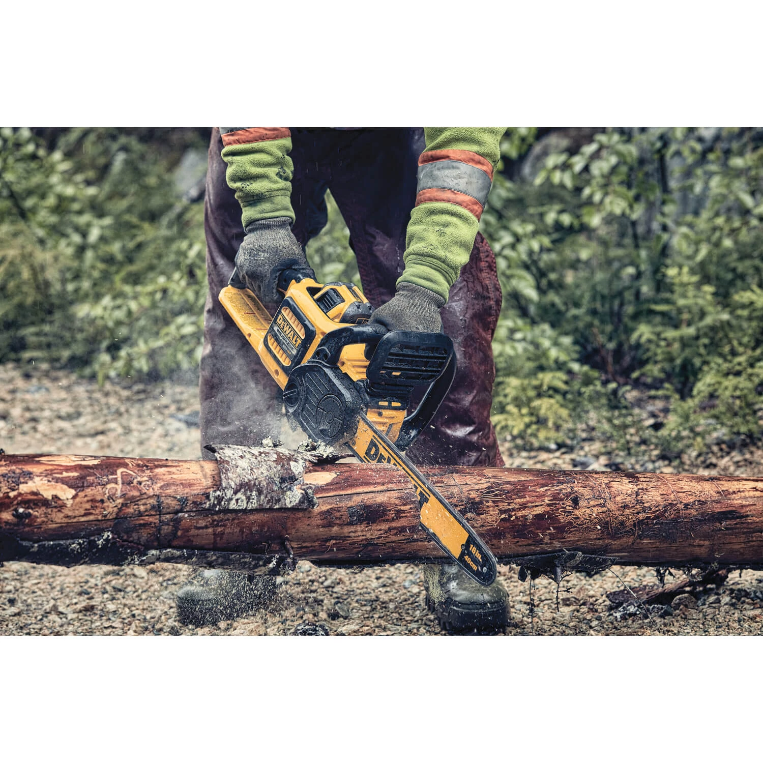 DEWALT DCCS670B FLEXVOLT 60V MAX Brushless Chainsaw, (TOOL ONLY) OUTDOOR TOOLS 12 DEWALT DCCS670B FLEXVOLT 60V MAX Brushless Chainsaw, (TOOL ONLY) OUTDOOR TOOLS