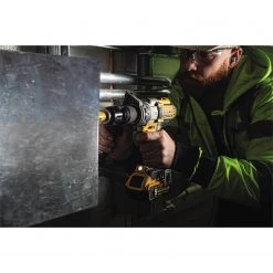 DEWALT DCD991P2 20V MAX XR Lithium Ion Brushless 3-Speed Drill/Driver Kit