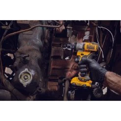 POWER TOOLS DEWALT DCF902F2 - XTREME™ 12V MAX* BRUSHLESS 3/8 IN. CORDLESS IMPACT WRENCH KIT