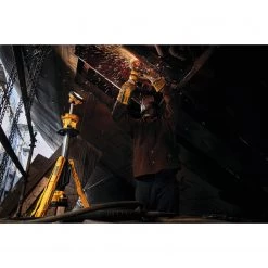 LIGHTING DEWALT DCL079B - 20V MAX* CORDLESS TRIPOD LIGHT (LIGHT ONLY) 28 LIGHTING DEWALT DCL079B - 20V MAX* CORDLESS TRIPOD LIGHT (LIGHT ONLY)