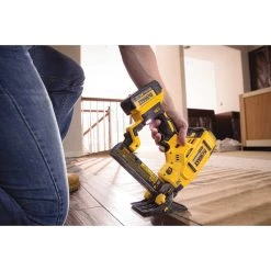 Dewalt DCN682M1 - 20V MAX 18GA ENG. FLOORING STAPLER POWER TOOLS