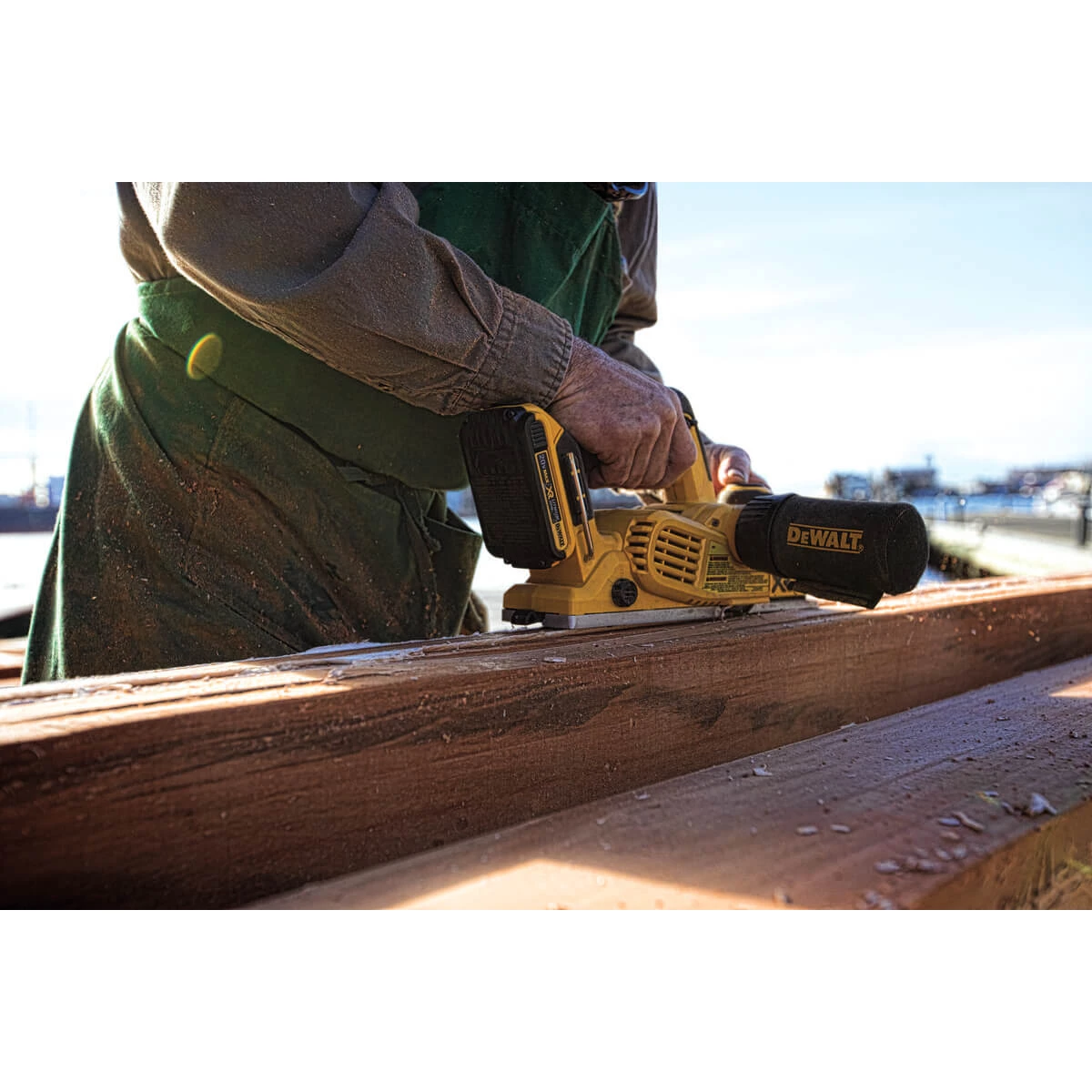 DEWALT DCP580B 20V MAX Brushless Planer SALE 9 DEWALT DCP580B 20V MAX Brushless Planer SALE