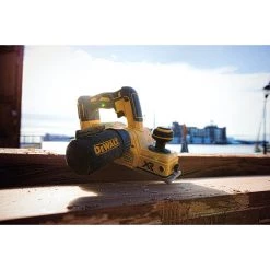DEWALT DCP580B 20V MAX Brushless Planer SALE 20 DEWALT DCP580B 20V MAX Brushless Planer SALE