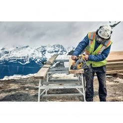 DEWALT DCS577X1 FLEXVOLT® 60V MAX* 7-1/4 IN. CORDLESS WORM DRIVE STYLE SAW (9.0A