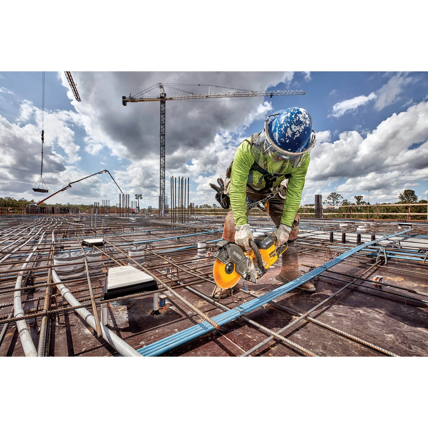 Dewalt DCS690X2 - 9" 60V MAX* Cut-Off Saw POWER TOOLS 27 Dewalt DCS690X2 - 9" 60V MAX* Cut-Off Saw POWER TOOLS