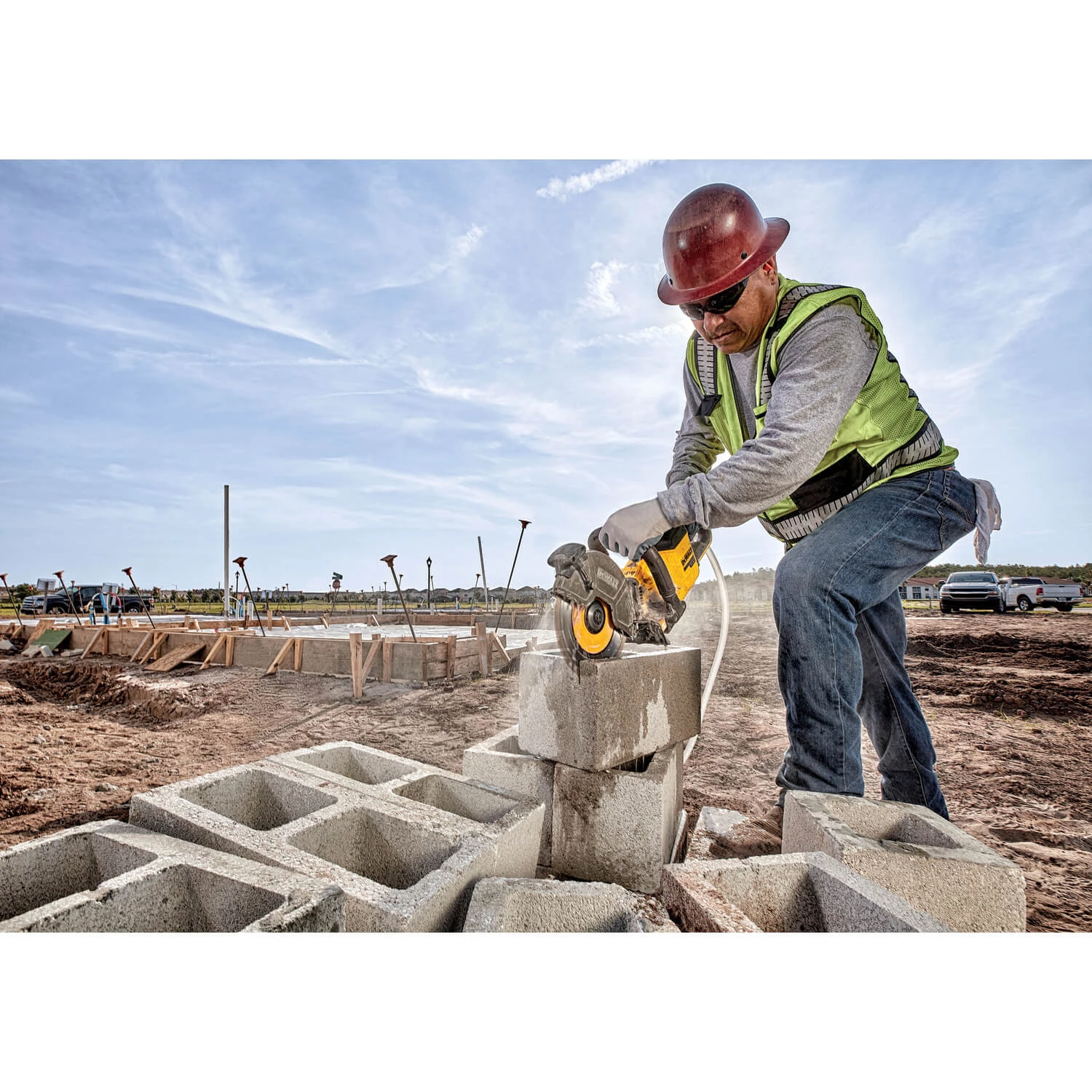 Dewalt DCS690X2 - 9" 60V MAX* Cut-Off Saw POWER TOOLS 26 Dewalt DCS690X2 - 9" 60V MAX* Cut-Off Saw POWER TOOLS