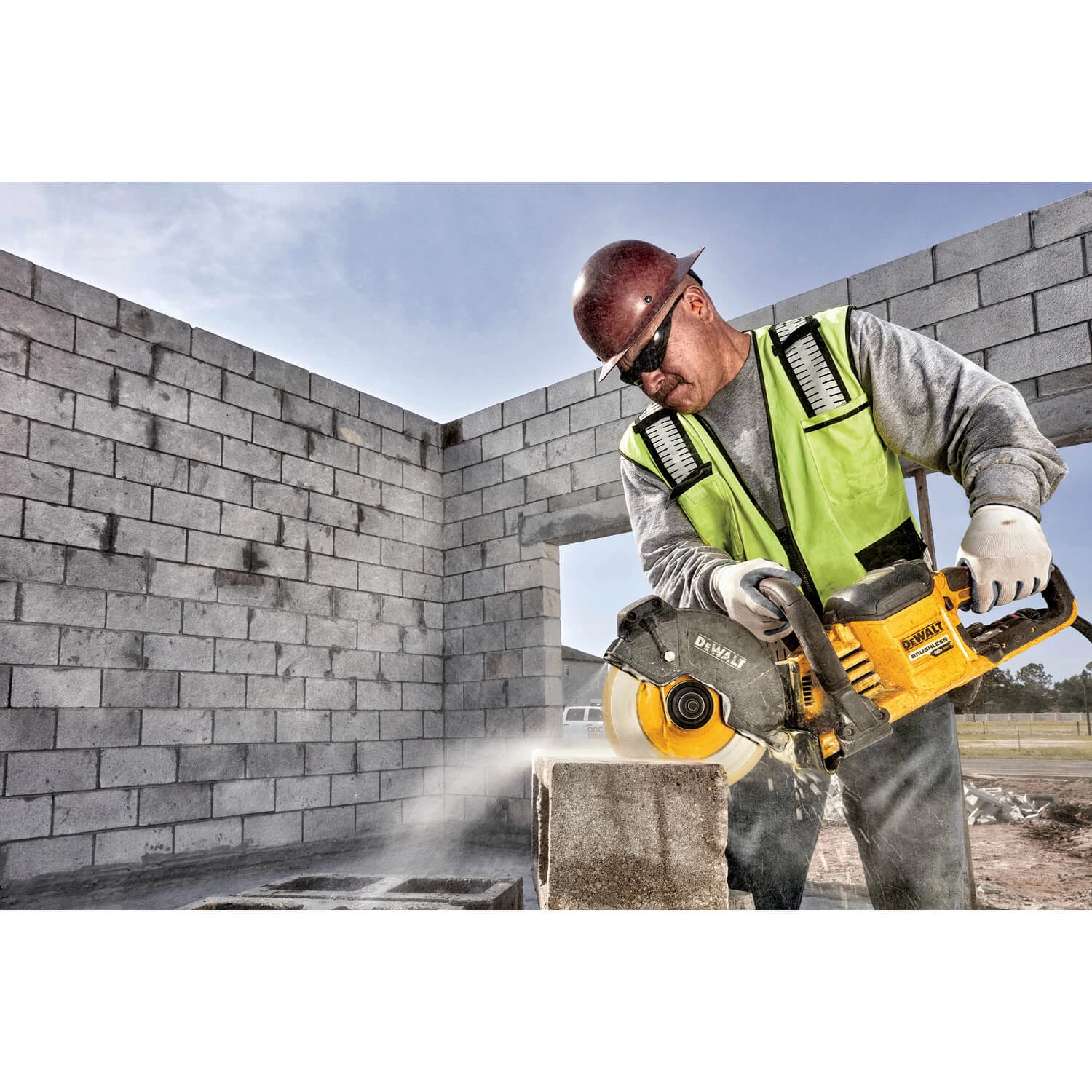 Dewalt DCS690X2 - 9" 60V MAX* Cut-Off Saw POWER TOOLS 23 Dewalt DCS690X2 - 9" 60V MAX* Cut-Off Saw POWER TOOLS