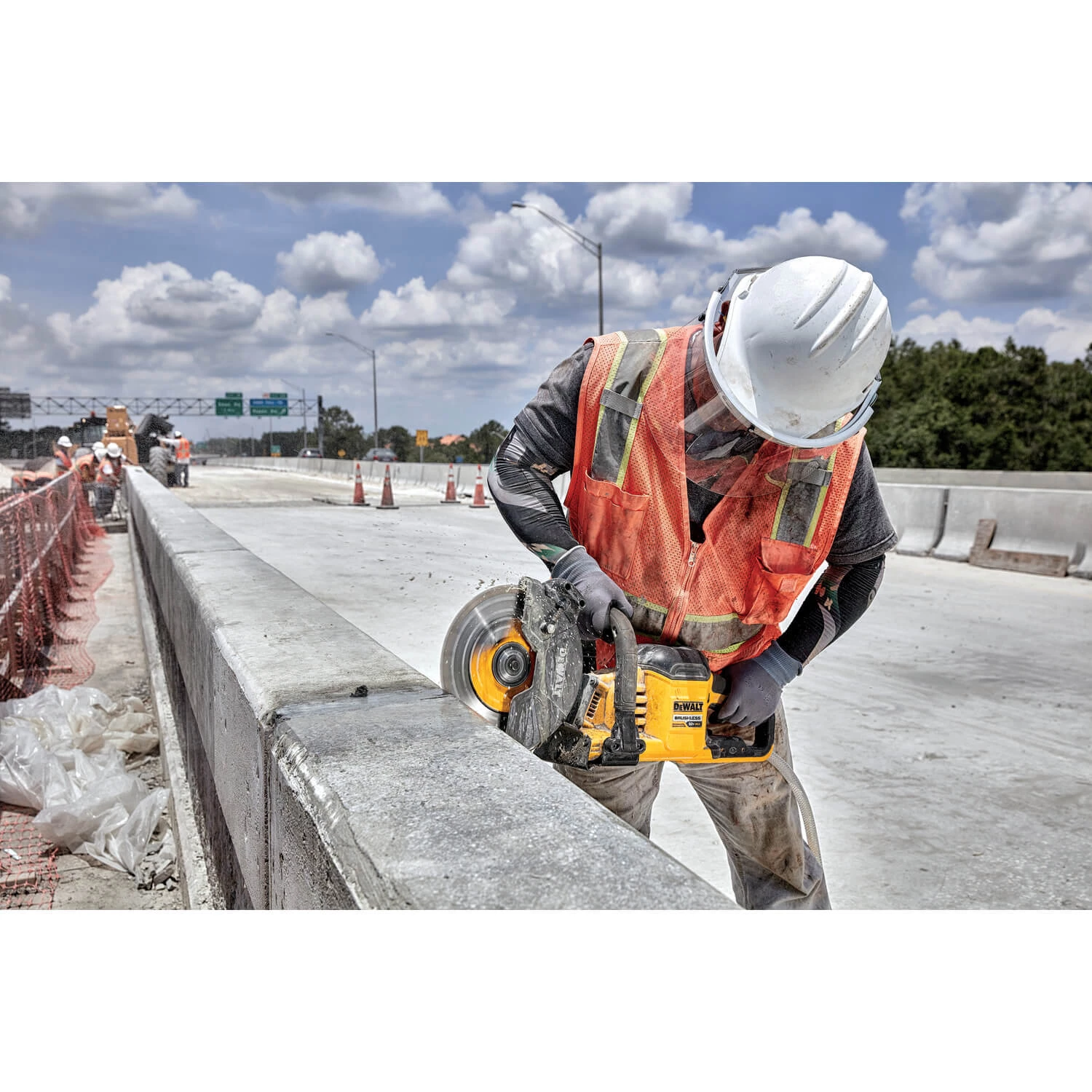 Dewalt DCS690X2 - 9" 60V MAX* Cut-Off Saw POWER TOOLS 22 Dewalt DCS690X2 - 9" 60V MAX* Cut-Off Saw POWER TOOLS