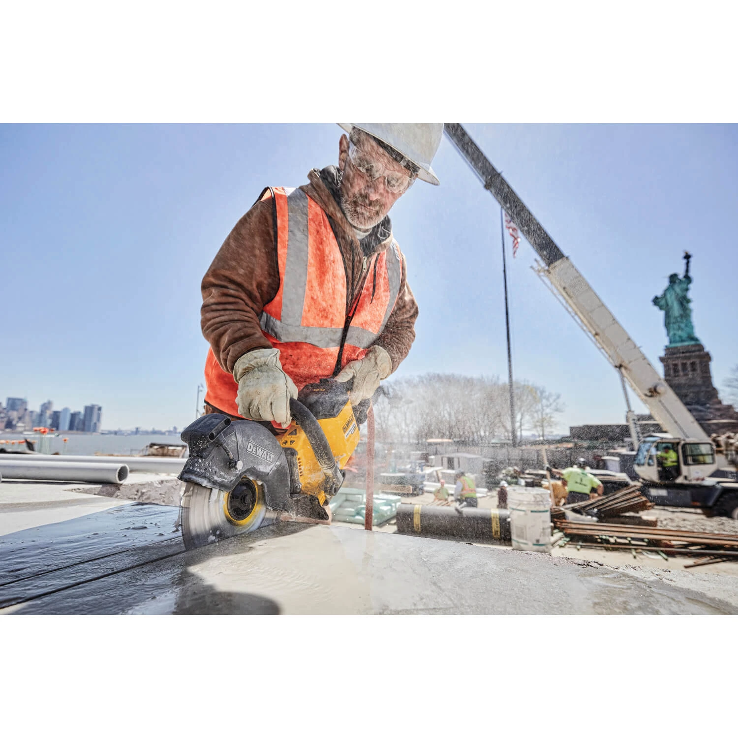 Dewalt DCS690X2 - 9" 60V MAX* Cut-Off Saw POWER TOOLS 33 Dewalt DCS690X2 - 9" 60V MAX* Cut-Off Saw POWER TOOLS