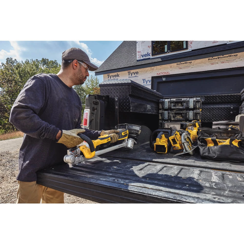 DEWALT DCST922P1 20V MAX* 14 IN. STRING TRIMMER KIT- FOLDING 10 DEWALT DCST922P1 20V MAX* 14 IN. STRING TRIMMER KIT- FOLDING