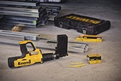 DEWALT DFD270MK - FULLY-AUTOMATIC .27 CALIBER POWDER-ACTUATED TOOL (MAGAZINE AND SINGLE SHOT KIT)