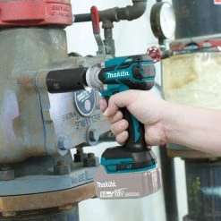 Makita DTW285RME 18V LXT Brushless 1/2" Impact Wrench 4.0Ah Kit POWER TOOLS