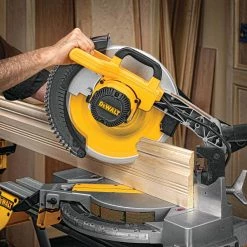 DEWALT DW3126 Series 20 12-Inch 60 Tooth ATB Thin Kerf Crosscutting Miter Saw Blade With 1-Inch Arbor