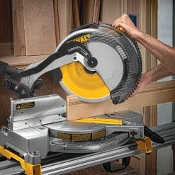POWER TOOLS DeWALT DWS715 - 12" Single Bevel Compound Mitre Saw 30 POWER TOOLS DeWALT DWS715 - 12
