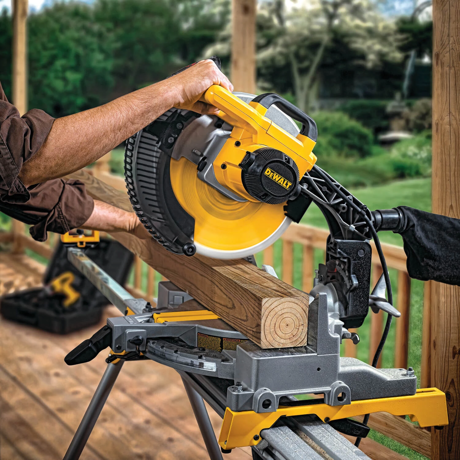 POWER TOOLS DeWALT DWS715 - 12" Single Bevel Compound Mitre Saw 14 POWER TOOLS DeWALT DWS715 - 12" Single Bevel Compound Mitre Saw