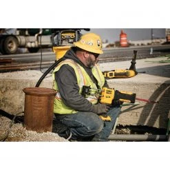 DeWALT DWV012 - 10Gal Dust Extractor Vacuum