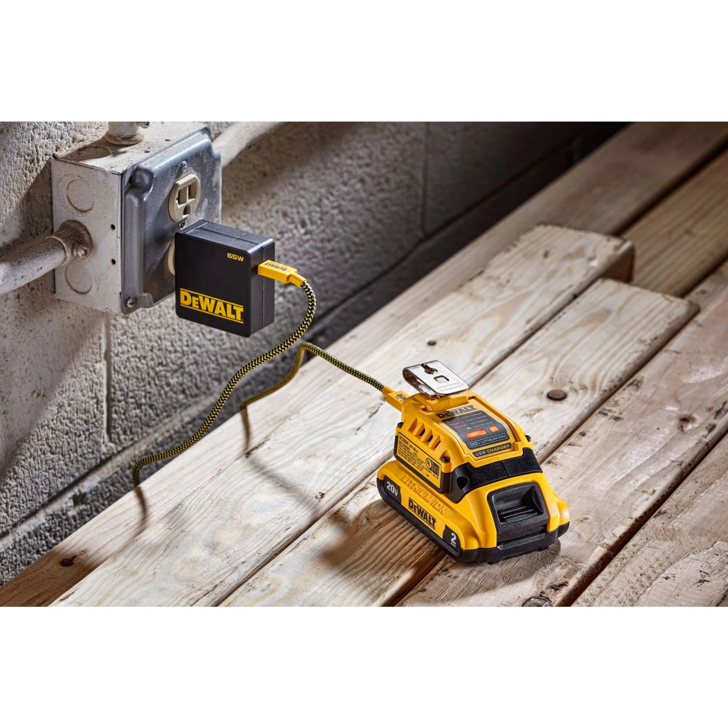 WHAT'S NEW Dewalt DCB094K USB Charging Kit 8 WHAT'S NEW Dewalt DCB094K USB Charging Kit