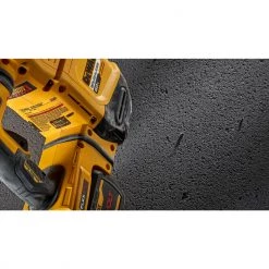 Dewalt Flexvolt - DCH832X1 60V MAX* 15 Lb. Cordless SDS Max Chipping Hammer Kit POWER TOOLS