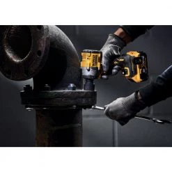 FASTENING DEWALT DCF922B ATOMIC 20V MAX* 1/2 IN. CORDLESS IMPACT WRENCH WITH DETENT PIN ANVIL (TOOL ONLY) 10 FASTENING DEWALT DCF922B ATOMIC 20V MAX* 1/2 IN. CORDLESS IMPACT WRENCH WITH DETENT PIN ANVIL (TOOL ONLY)