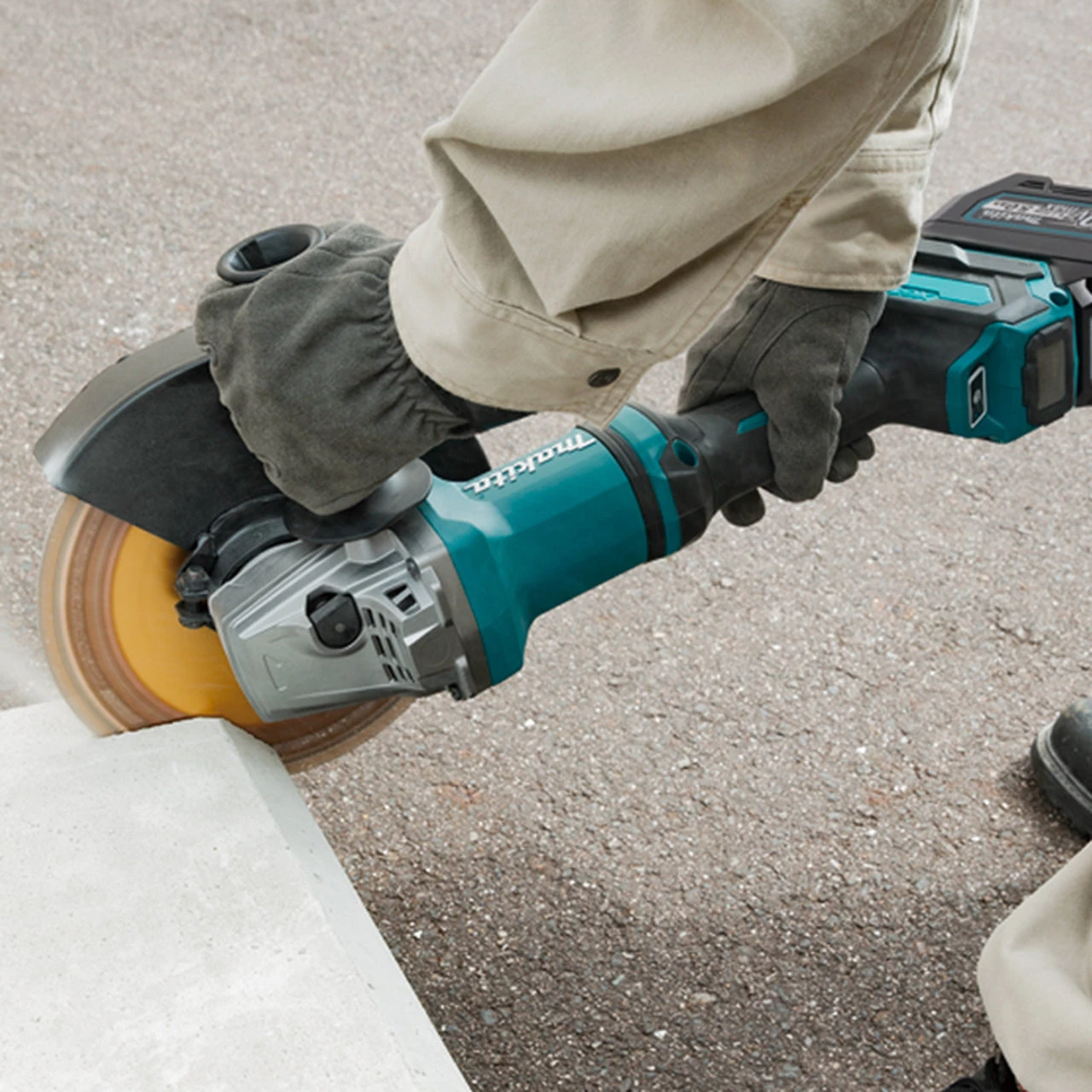 Makita GA038GZ - 40V MAX XGT Li-Ion BL 6" Angle Grinder (Paddle Switch) SALE 5 Makita GA038GZ - 40V MAX XGT Li-Ion BL 6" Angle Grinder (Paddle Switch) SALE