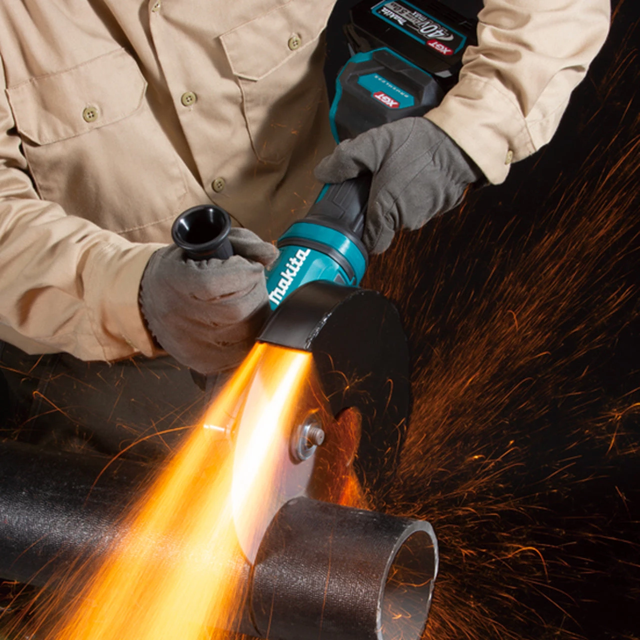 Makita GA038GZ - 40V MAX XGT Li-Ion BL 6" Angle Grinder (Paddle Switch) SALE 4 Makita GA038GZ - 40V MAX XGT Li-Ion BL 6" Angle Grinder (Paddle Switch) SALE