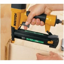 POWER TOOLS Bostitch SB2IN1 - 18GA Brad Nailer & Finish Stapler Kit